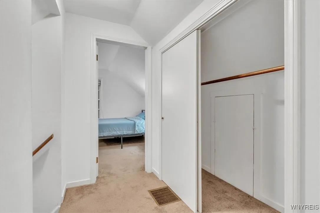 686 Girard Avenue, Aurora, New York 14052, Aurora, New York 14052, 3 Bedrooms Bedrooms, 5 Rooms Rooms,2 BathroomsBathrooms,Residential,Closed,686 Girard Avenue, Aurora, New York 14052,0,B1577908