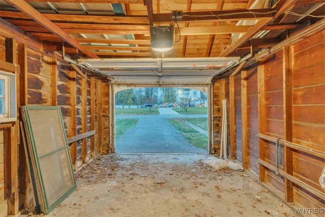 686 Girard Avenue, Aurora, New York 14052, Aurora, New York 14052, 3 Bedrooms Bedrooms, 5 Rooms Rooms,2 BathroomsBathrooms,Residential,Closed,686 Girard Avenue, Aurora, New York 14052,0,B1577908