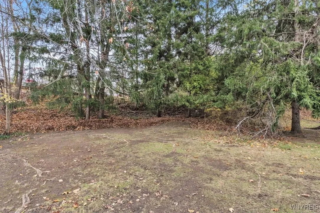 686 Girard Avenue, Aurora, New York 14052, Aurora, New York 14052, 3 Bedrooms Bedrooms, 5 Rooms Rooms,2 BathroomsBathrooms,Residential,Closed,686 Girard Avenue, Aurora, New York 14052,0,B1577908