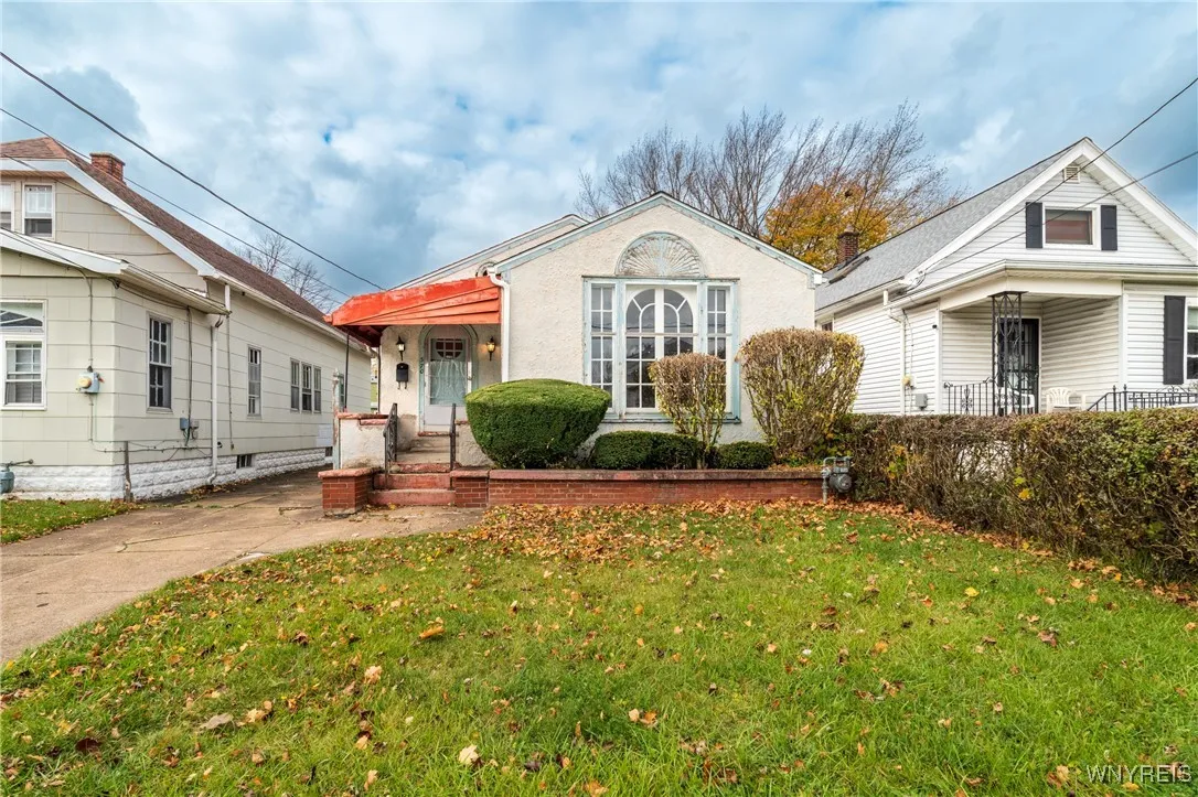 370 Roslyn Street, Buffalo, New York 14215, Buffalo, New York 14215, 2 Bedrooms Bedrooms, 6 Rooms Rooms,1 BathroomBathrooms,Residential,Closed,370 Roslyn Street, Buffalo, New York 14215,0,B1577695