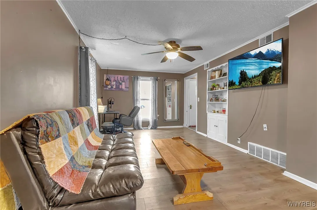 95 Koenig Road, Tonawanda-town, New York 14150, Tonawanda, New York 14150, 3 Bedrooms Bedrooms, 9 Rooms Rooms,2 BathroomsBathrooms,Residential,Closed,95 Koenig Road, Tonawanda-town, New York 14150,0,B1578069