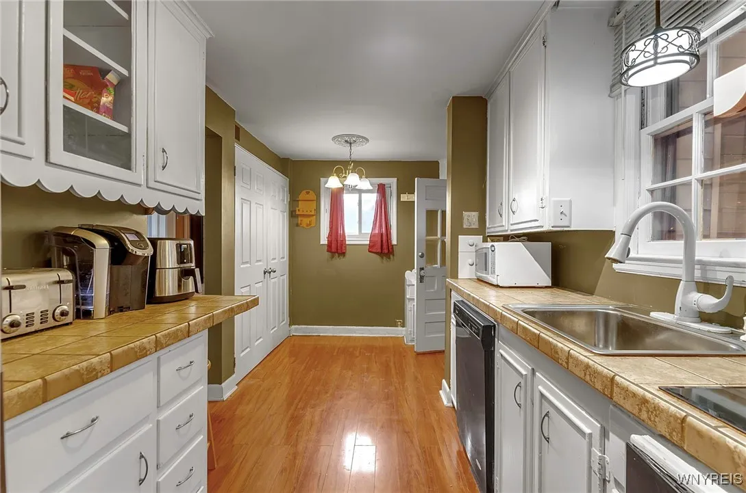 95 Koenig Road, Tonawanda-town, New York 14150, Tonawanda, New York 14150, 3 Bedrooms Bedrooms, 9 Rooms Rooms,2 BathroomsBathrooms,Residential,Closed,95 Koenig Road, Tonawanda-town, New York 14150,0,B1578069