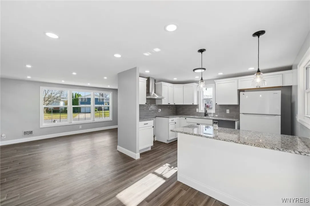 1070 Carter Drive, Grand Island, New York 14072, Grand Island, New York 14072, 4 Bedrooms Bedrooms, 8 Rooms Rooms,1 BathroomBathrooms,Residential,Closed,1070 Carter Drive, Grand Island, New York 14072,0,B1578177
