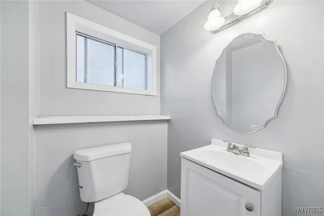 1070 Carter Drive, Grand Island, New York 14072, Grand Island, New York 14072, 4 Bedrooms Bedrooms, 8 Rooms Rooms,1 BathroomBathrooms,Residential,Closed,1070 Carter Drive, Grand Island, New York 14072,0,B1578177