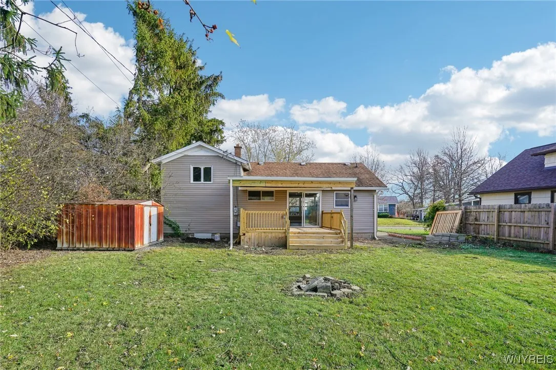 1070 Carter Drive, Grand Island, New York 14072, Grand Island, New York 14072, 4 Bedrooms Bedrooms, 8 Rooms Rooms,1 BathroomBathrooms,Residential,Closed,1070 Carter Drive, Grand Island, New York 14072,0,B1578177