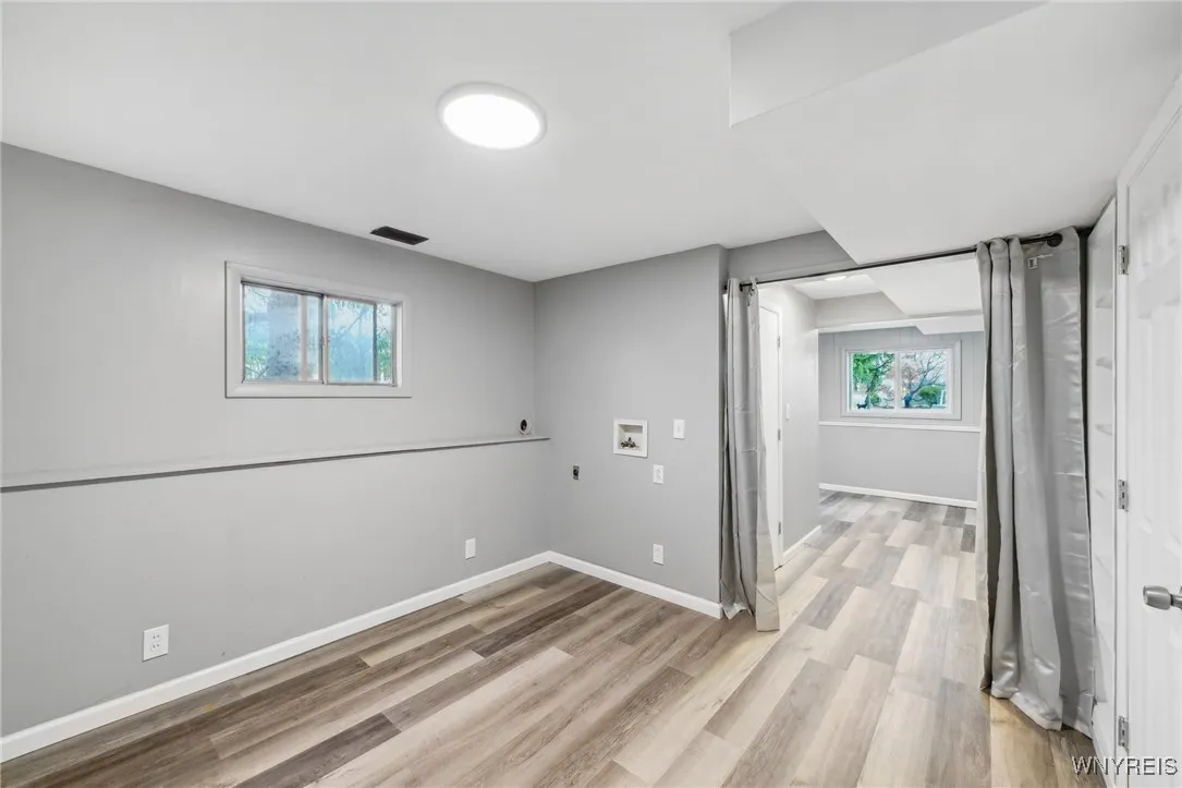 1070 Carter Drive, Grand Island, New York 14072, Grand Island, New York 14072, 4 Bedrooms Bedrooms, 8 Rooms Rooms,1 BathroomBathrooms,Residential,Closed,1070 Carter Drive, Grand Island, New York 14072,0,B1578177