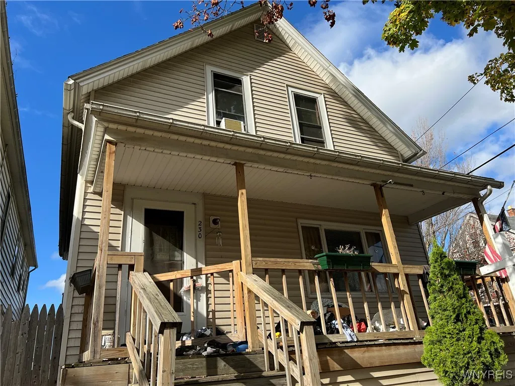 230 Weiss Street, Buffalo, New York 14206, Buffalo, New York 14206, 6 Bedrooms Bedrooms, ,2 BathroomsBathrooms,Residential,Closed,230 Weiss Street, Buffalo, New York 14206,0,B1575612