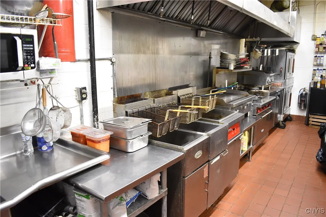 24 South 1st Street, Fulton, New York 13069, Fulton, New York 13069, ,Commercial Sale,For Sale,24 South 1st Street, Fulton, New York 13069,S1578347