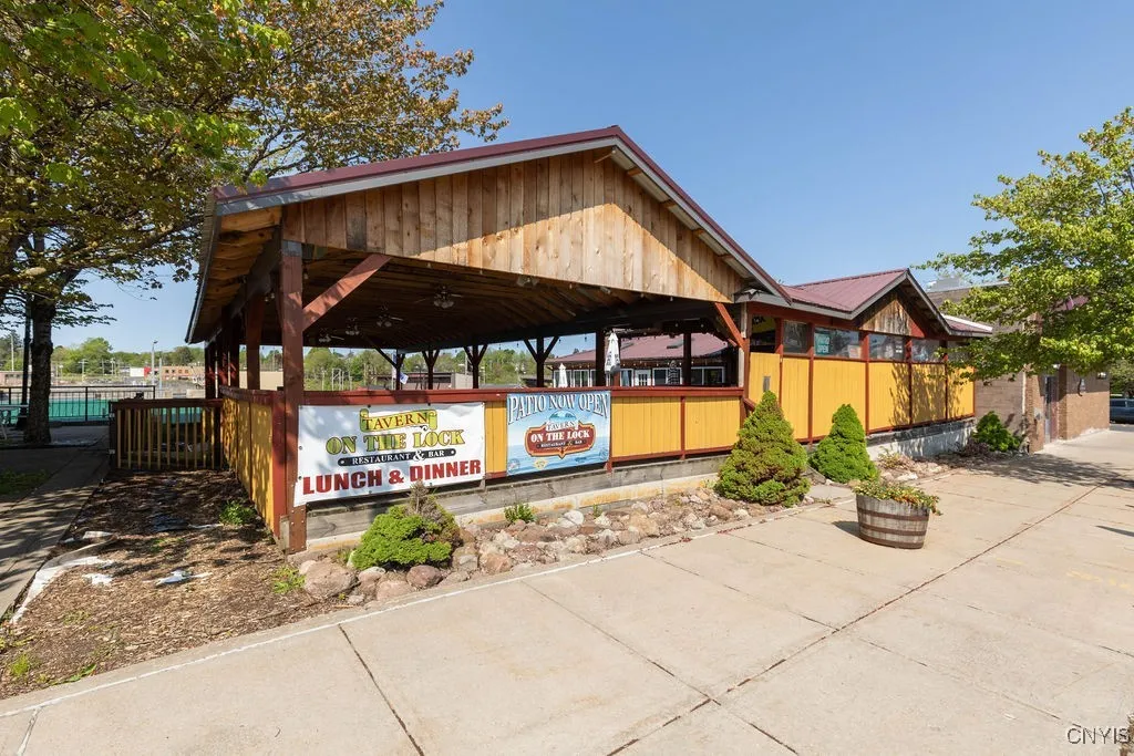 24 South 1st Street, Fulton, New York 13069, Fulton, New York 13069, ,Commercial Sale,For Sale,24 South 1st Street, Fulton, New York 13069,S1578347