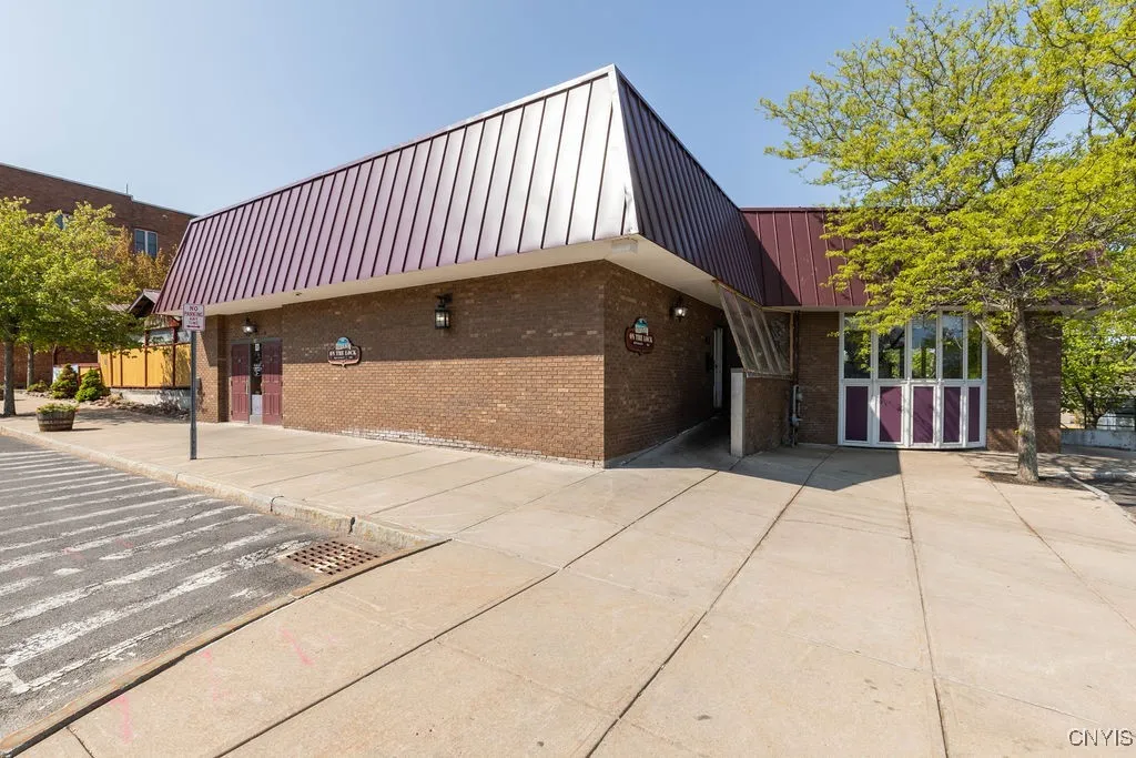 24 South 1st Street, Fulton, New York 13069, Fulton, New York 13069, ,Commercial Sale,For Sale,24 South 1st Street, Fulton, New York 13069,S1578347