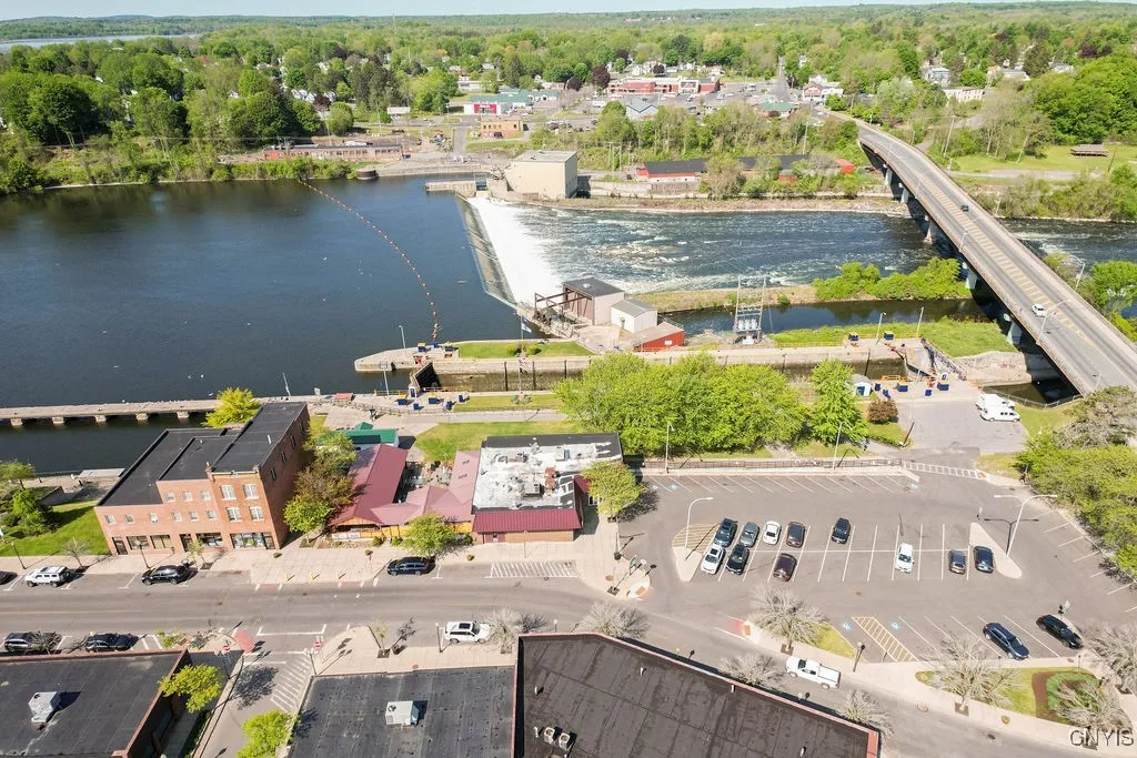 24 South 1st Street, Fulton, New York 13069, Fulton, New York 13069, ,Commercial Sale,For Sale,24 South 1st Street, Fulton, New York 13069,S1578347