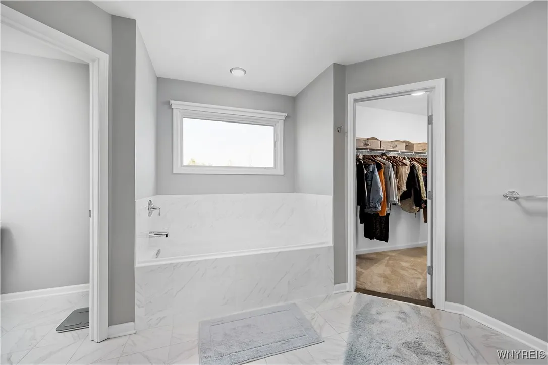 9 Aaron Trail, Orchard Park, New York 14127, Orchard Park, New York 14127, 4 Bedrooms Bedrooms, 11 Rooms Rooms,4 BathroomsBathrooms,Residential,Closed,9 Aaron Trail, Orchard Park, New York 14127,0,B1578626