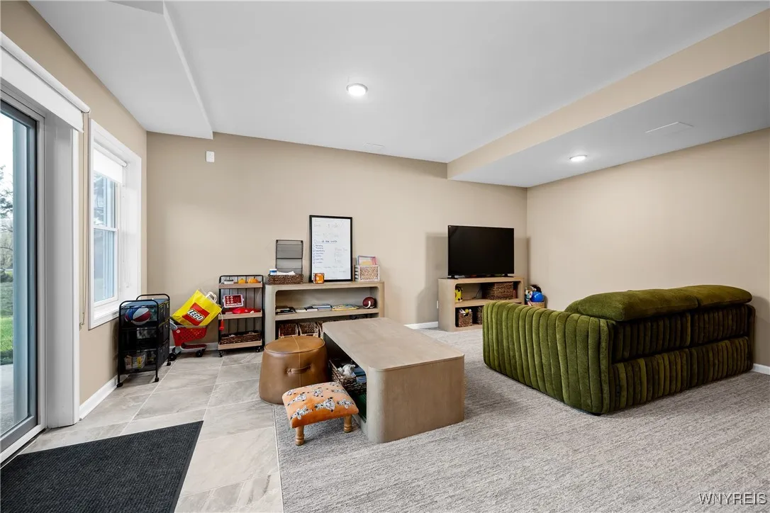 9 Aaron Trail, Orchard Park, New York 14127, Orchard Park, New York 14127, 4 Bedrooms Bedrooms, 11 Rooms Rooms,4 BathroomsBathrooms,Residential,Closed,9 Aaron Trail, Orchard Park, New York 14127,0,B1578626