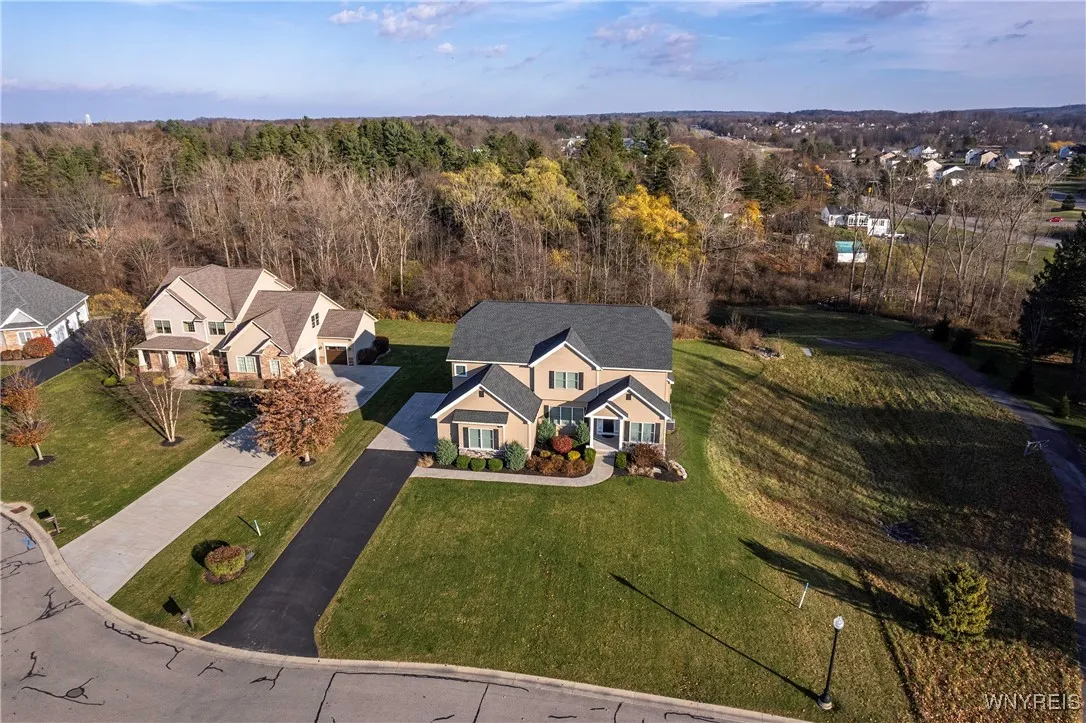 9 Aaron Trail, Orchard Park, New York 14127, Orchard Park, New York 14127, 4 Bedrooms Bedrooms, 11 Rooms Rooms,4 BathroomsBathrooms,Residential,Closed,9 Aaron Trail, Orchard Park, New York 14127,0,B1578626