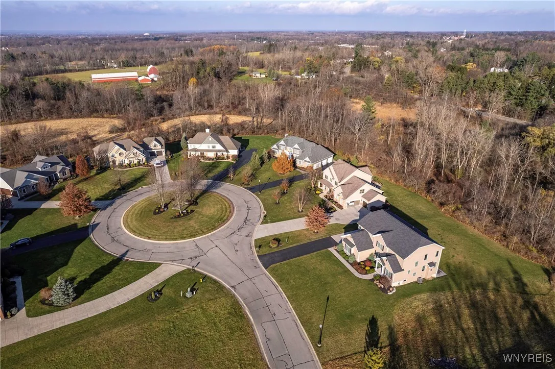 9 Aaron Trail, Orchard Park, New York 14127, Orchard Park, New York 14127, 4 Bedrooms Bedrooms, 11 Rooms Rooms,4 BathroomsBathrooms,Residential,Closed,9 Aaron Trail, Orchard Park, New York 14127,0,B1578626