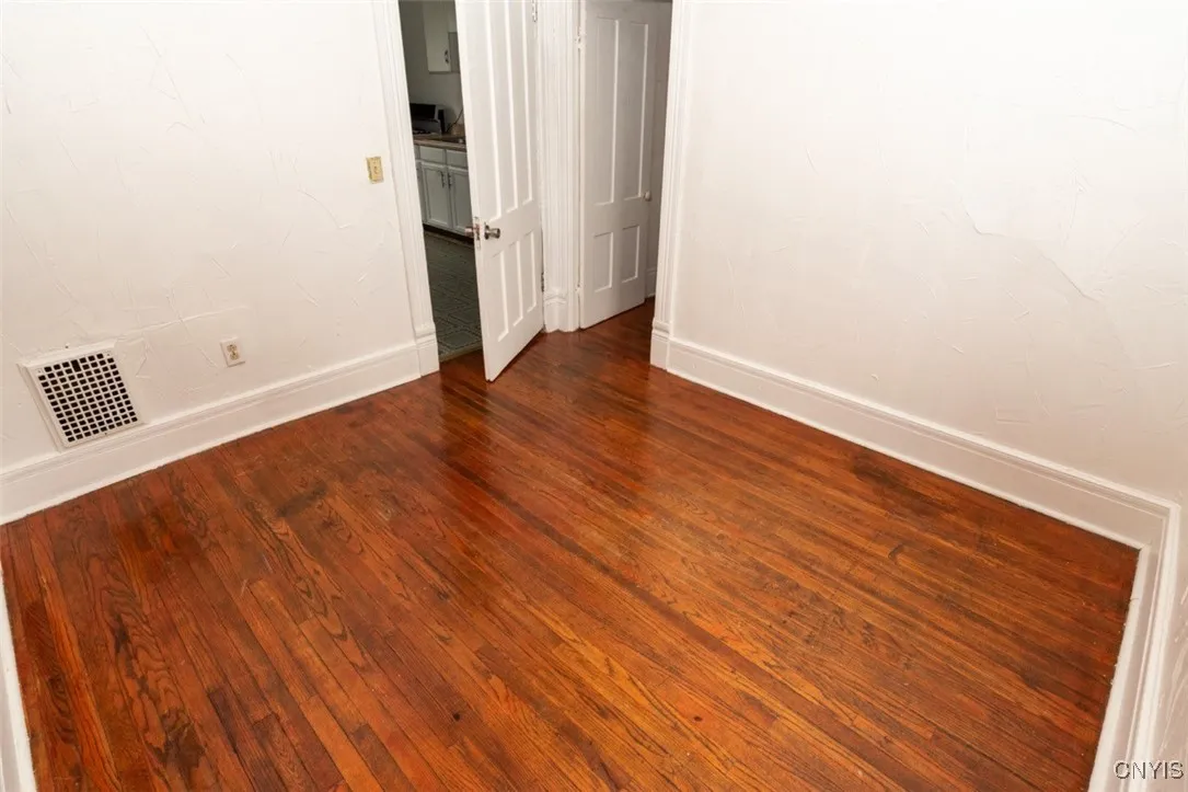 121 East Bloomfield Street, Rome-inside, New York, Rome, New York 13440, 6 Bedrooms Bedrooms, ,2 BathroomsBathrooms,Residential,Closed,121 East Bloomfield Street, Rome-inside, New York ,S1576118