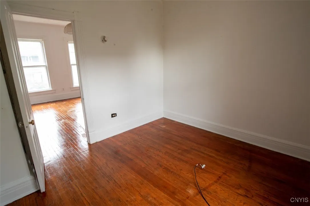 121 East Bloomfield Street, Rome-inside, New York, Rome, New York 13440, 6 Bedrooms Bedrooms, ,2 BathroomsBathrooms,Residential,Closed,121 East Bloomfield Street, Rome-inside, New York ,S1576118