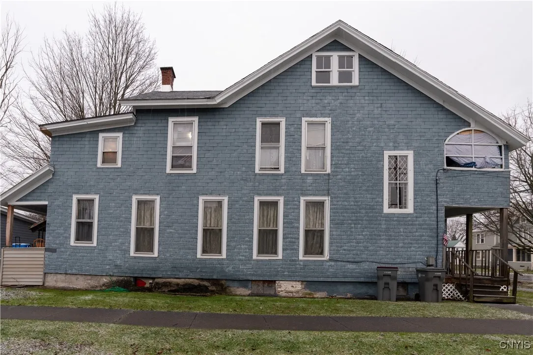 121 East Bloomfield Street, Rome-inside, New York, Rome, New York 13440, 6 Bedrooms Bedrooms, ,2 BathroomsBathrooms,Residential,Closed,121 East Bloomfield Street, Rome-inside, New York ,S1576118
