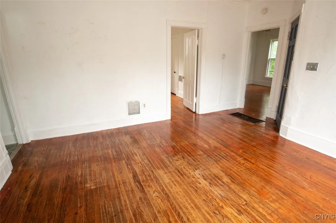 121 East Bloomfield Street, Rome-inside, New York, Rome, New York 13440, 6 Bedrooms Bedrooms, ,2 BathroomsBathrooms,Residential,Closed,121 East Bloomfield Street, Rome-inside, New York ,S1576118
