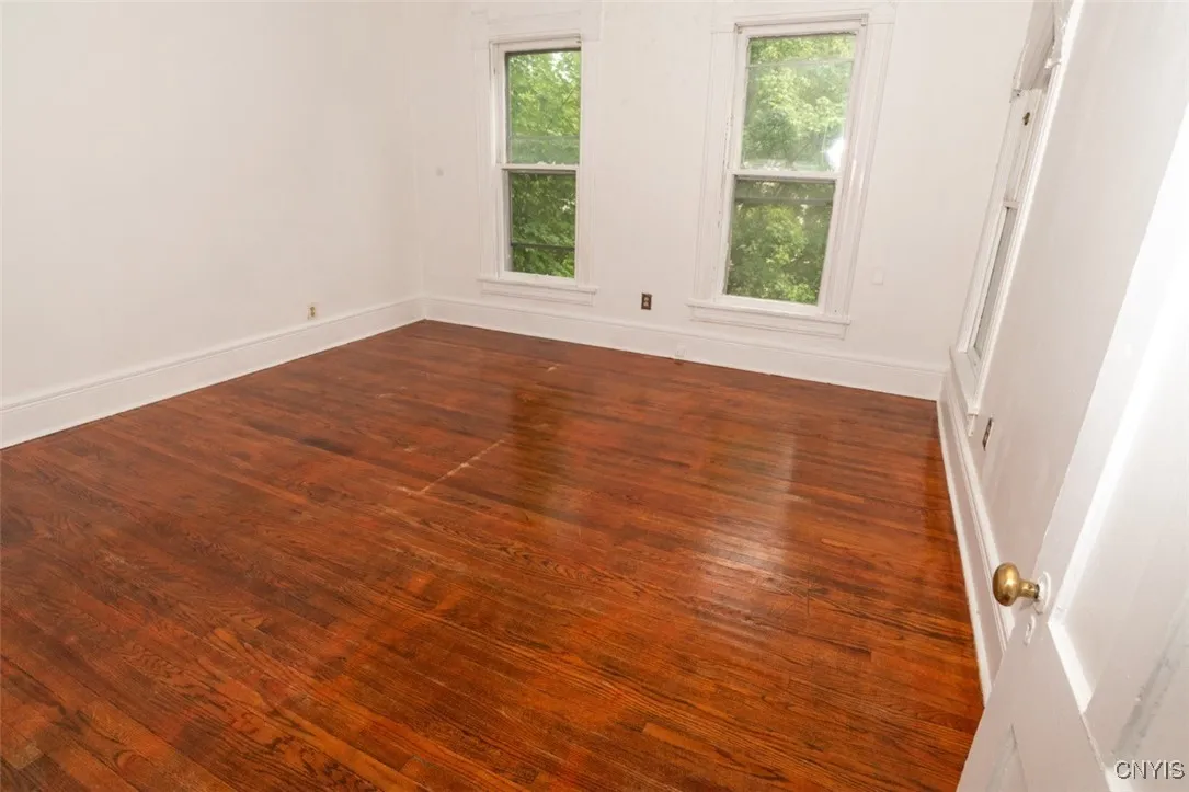 121 East Bloomfield Street, Rome-inside, New York, Rome, New York 13440, 6 Bedrooms Bedrooms, ,2 BathroomsBathrooms,Residential,Closed,121 East Bloomfield Street, Rome-inside, New York ,S1576118