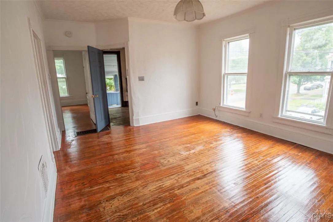 121 East Bloomfield Street, Rome-inside, New York, Rome, New York 13440, 6 Bedrooms Bedrooms, ,2 BathroomsBathrooms,Residential,Closed,121 East Bloomfield Street, Rome-inside, New York ,S1576118