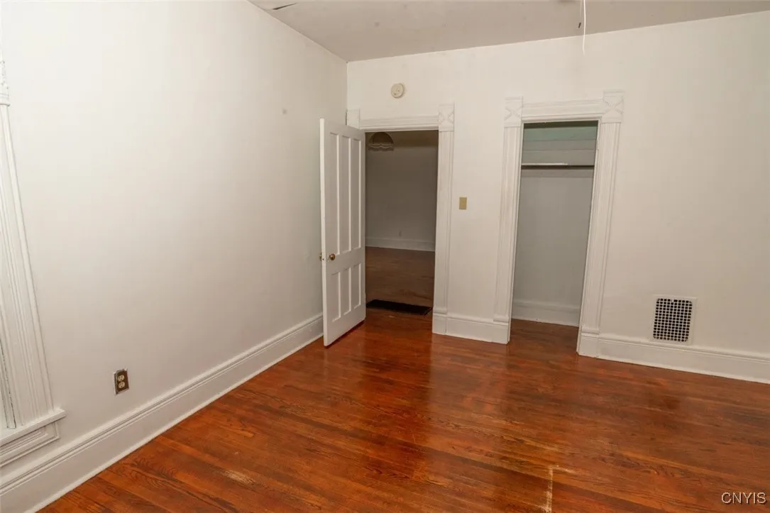 121 East Bloomfield Street, Rome-inside, New York, Rome, New York 13440, 6 Bedrooms Bedrooms, ,2 BathroomsBathrooms,Residential,Closed,121 East Bloomfield Street, Rome-inside, New York ,S1576118
