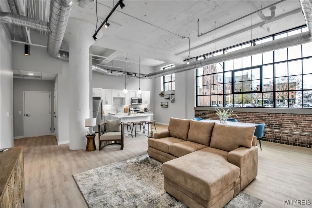 628 Ellicott Street 2 Bed, Buffalo, New York 14203, Buffalo, New York 14203, 2 Bedrooms Bedrooms, 4 Rooms Rooms,2 BathroomsBathrooms,Residential Lease,For Rent,628 Ellicott Street 2 Bed, Buffalo, New York 14203,B1578632