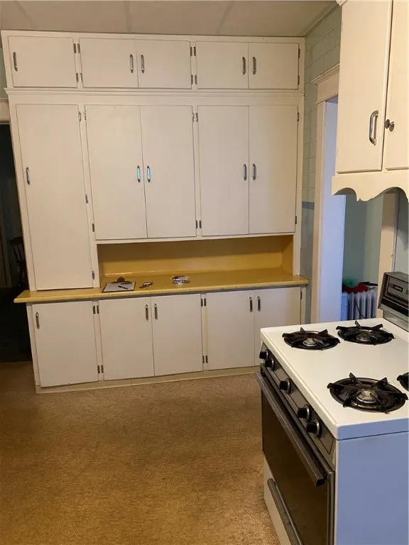 521 East Main, Bradford-city, Pennsylvania 16701, Bradford City, Pennsylvania 16701, 6 Bedrooms Bedrooms, 10 Rooms Rooms,2 BathroomsBathrooms,Residential,Closed,521 East Main, Bradford-city, Pennsylvania 16701,0,R1578679