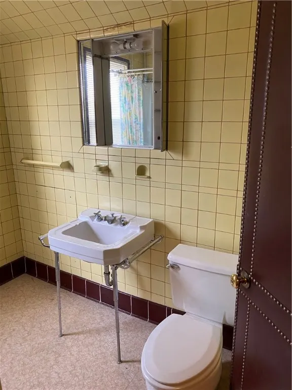 521 East Main, Bradford-city, Pennsylvania 16701, Bradford City, Pennsylvania 16701, 6 Bedrooms Bedrooms, 10 Rooms Rooms,2 BathroomsBathrooms,Residential,Closed,521 East Main, Bradford-city, Pennsylvania 16701,0,R1578679