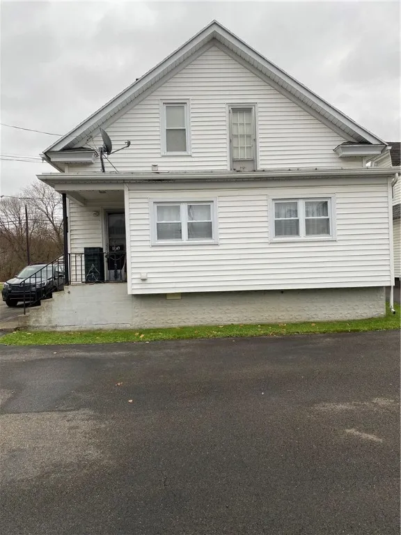 521 East Main, Bradford-city, Pennsylvania 16701, Bradford City, Pennsylvania 16701, 6 Bedrooms Bedrooms, 10 Rooms Rooms,2 BathroomsBathrooms,Residential,Closed,521 East Main, Bradford-city, Pennsylvania 16701,0,R1578679