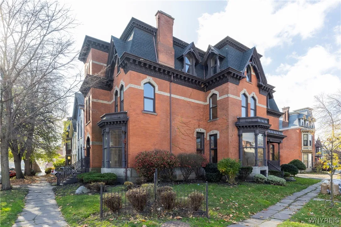 414 Franklin Street 1, Buffalo, New York 14202, Buffalo, New York 14202, 1 Bedroom Bedrooms, 4 Rooms Rooms,1 BathroomBathrooms,Residential Lease,Closed,414 Franklin Street 1, Buffalo, New York 14202,0,B1578373