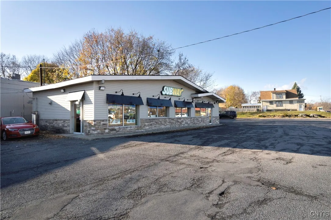 501 7th North Street, Salina, New York 13088, Salina, New York 13088, ,Commercial Lease,For Rent,501 7th North Street, Salina, New York 13088,S1578151