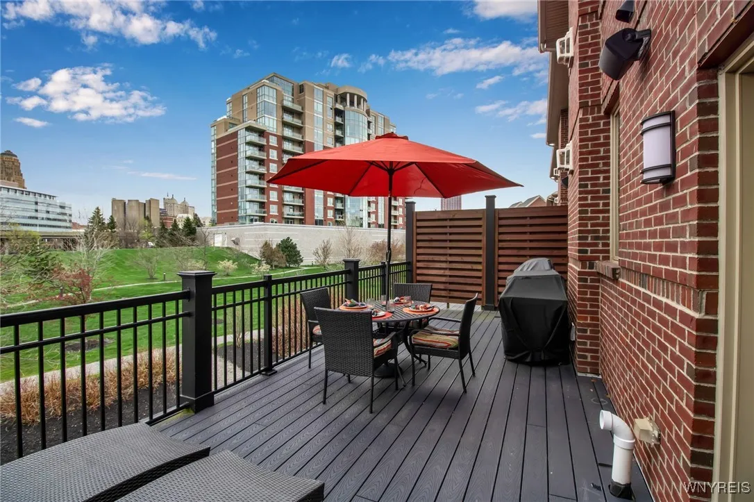 37 Ojibwa Circle, Buffalo, New York 14202, Buffalo, New York 14202, 2 Bedrooms Bedrooms, 6 Rooms Rooms,2 BathroomsBathrooms,Residential Lease,Closed,37 Ojibwa Circle, Buffalo, New York 14202,B1579023