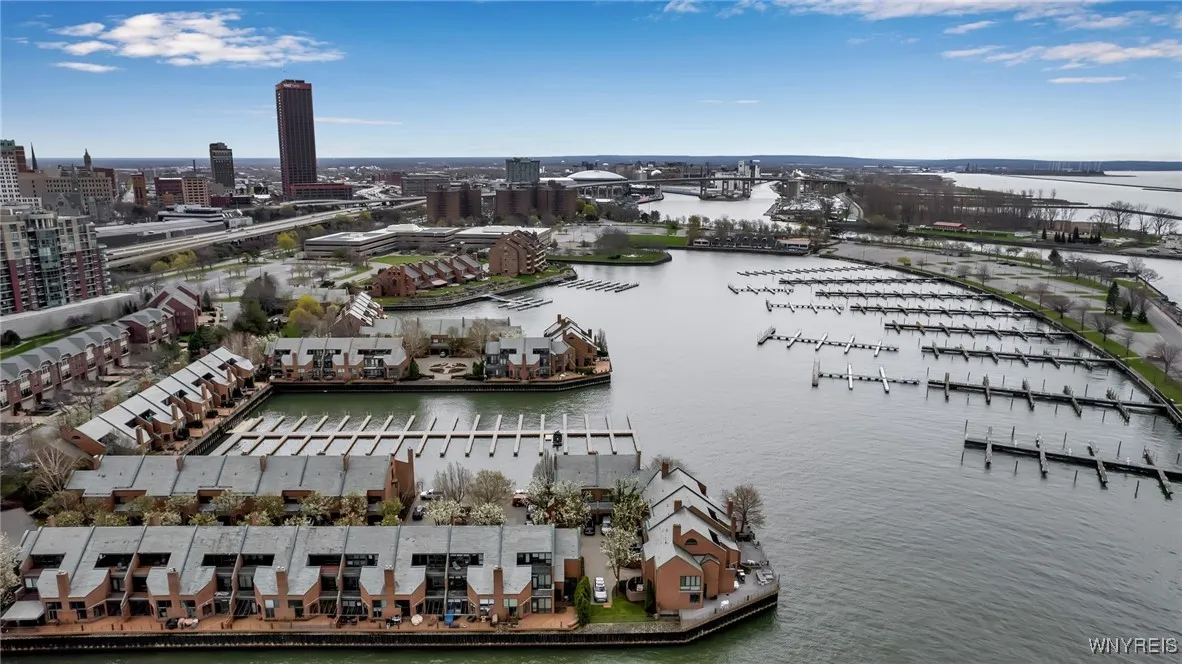 37 Ojibwa Circle, Buffalo, New York 14202, Buffalo, New York 14202, 2 Bedrooms Bedrooms, 6 Rooms Rooms,2 BathroomsBathrooms,Residential Lease,Closed,37 Ojibwa Circle, Buffalo, New York 14202,B1579023