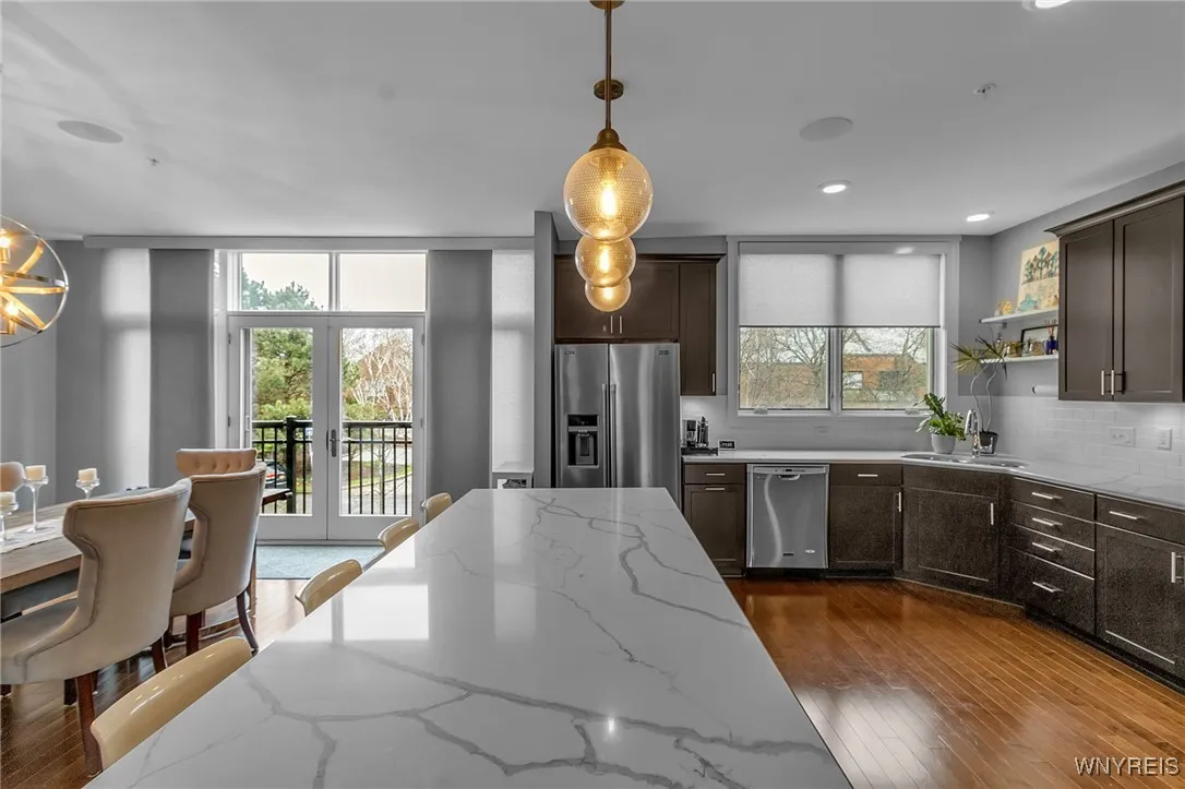 37 Ojibwa Circle, Buffalo, New York 14202, Buffalo, New York 14202, 2 Bedrooms Bedrooms, 6 Rooms Rooms,2 BathroomsBathrooms,Residential Lease,Closed,37 Ojibwa Circle, Buffalo, New York 14202,B1579023