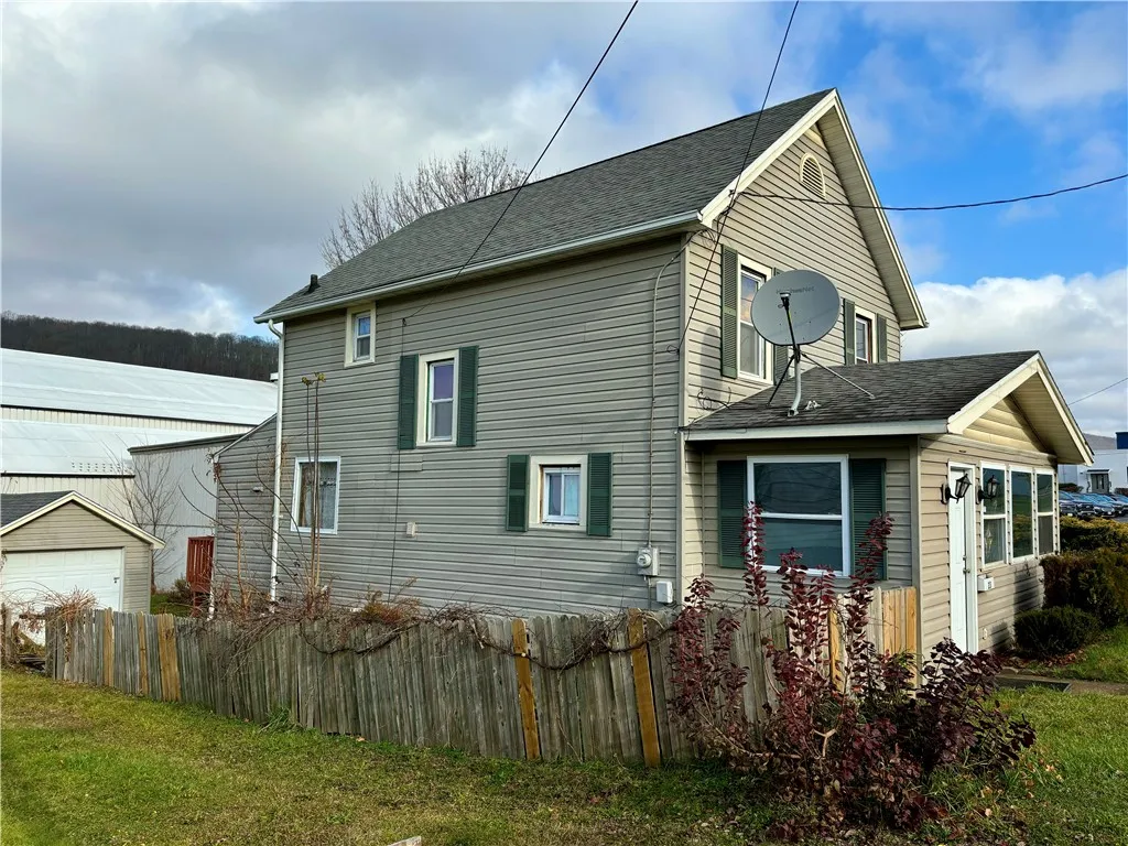 23 Homestead Avenue, Bradford-city, Pennsylvania 1, Bradford City, Pennsylvania 16701, 3 Bedrooms Bedrooms, 6 Rooms Rooms,1 BathroomBathrooms,Residential,Closed,23 Homestead Avenue, Bradford-city, Pennsylvania 1,0,R1578859