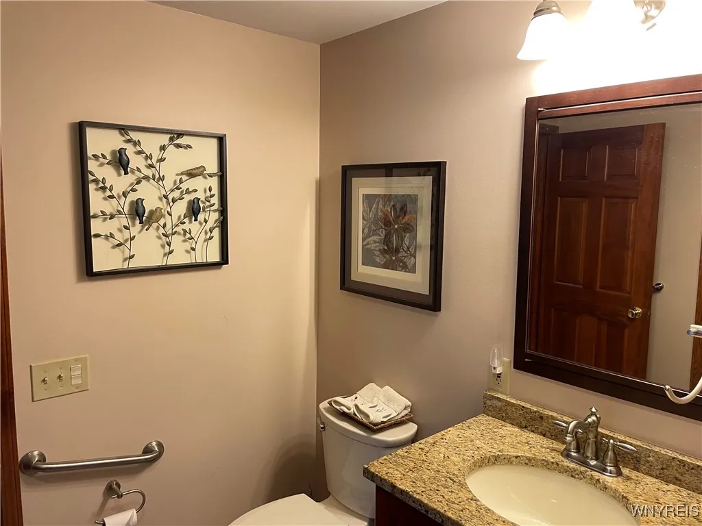 106 Avon Road, Tonawanda-town, New York 14150, Tonawanda, New York 14150, 2 Bedrooms Bedrooms, 6 Rooms Rooms,2 BathroomsBathrooms,Residential,Closed,106 Avon Road, Tonawanda-town, New York 14150,0,B1579231
