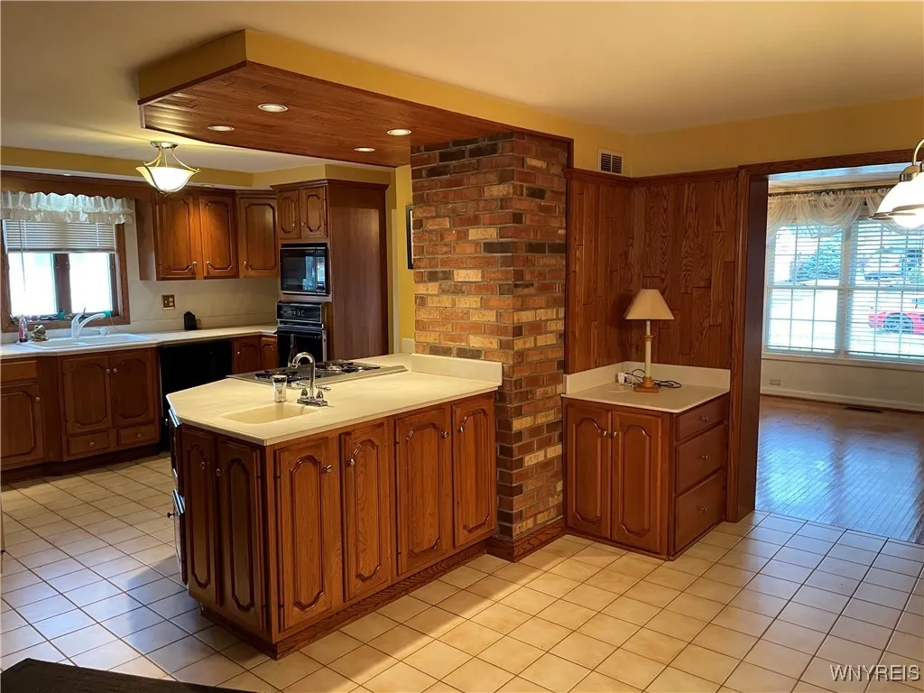 106 Avon Road, Tonawanda-town, New York 14150, Tonawanda, New York 14150, 2 Bedrooms Bedrooms, 6 Rooms Rooms,2 BathroomsBathrooms,Residential,Closed,106 Avon Road, Tonawanda-town, New York 14150,0,B1579231