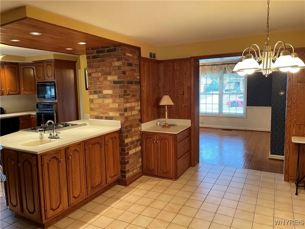 106 Avon Road, Tonawanda-town, New York 14150, Tonawanda, New York 14150, 2 Bedrooms Bedrooms, 6 Rooms Rooms,2 BathroomsBathrooms,Residential,Closed,106 Avon Road, Tonawanda-town, New York 14150,0,B1579231