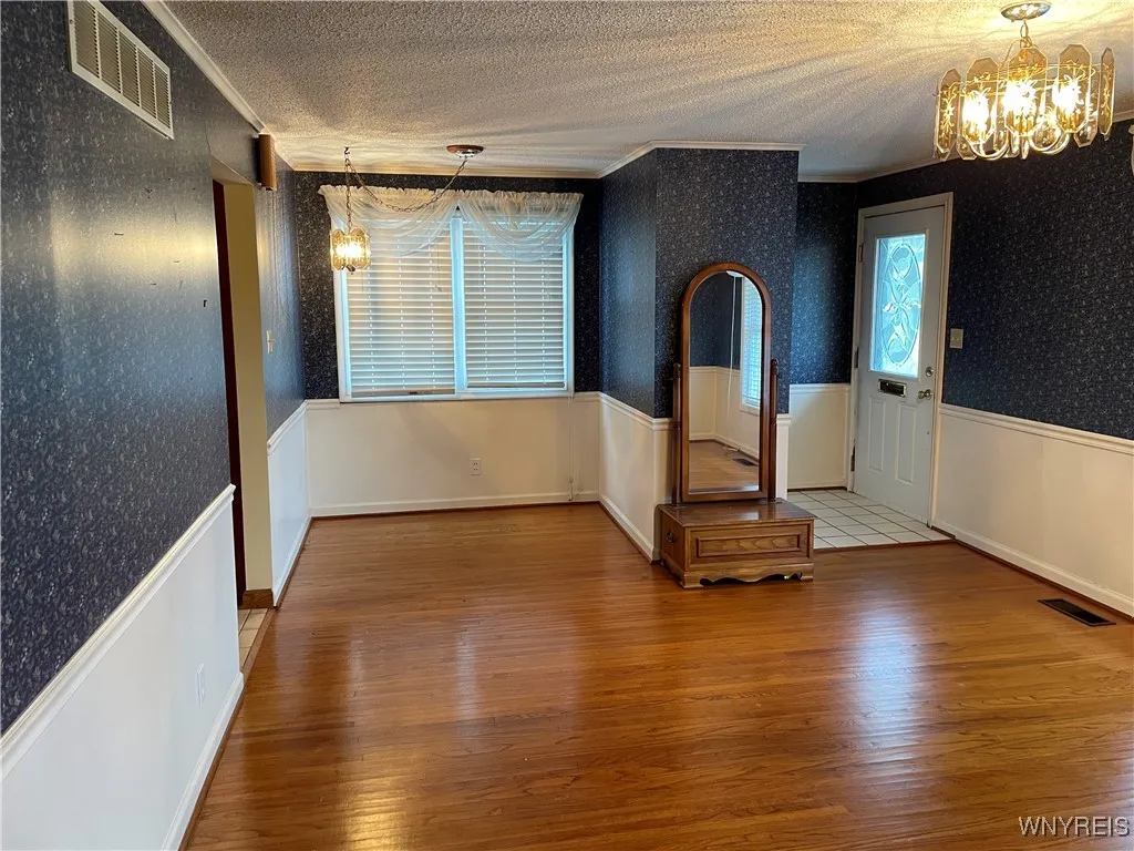 106 Avon Road, Tonawanda-town, New York 14150, Tonawanda, New York 14150, 2 Bedrooms Bedrooms, 6 Rooms Rooms,2 BathroomsBathrooms,Residential,Closed,106 Avon Road, Tonawanda-town, New York 14150,0,B1579231