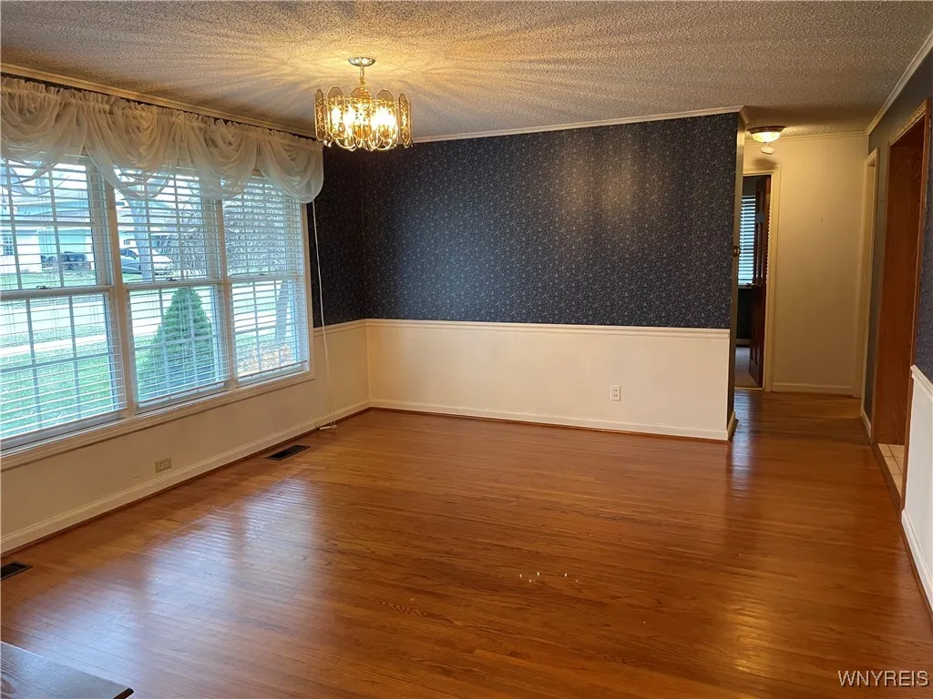 106 Avon Road, Tonawanda-town, New York 14150, Tonawanda, New York 14150, 2 Bedrooms Bedrooms, 6 Rooms Rooms,2 BathroomsBathrooms,Residential,Closed,106 Avon Road, Tonawanda-town, New York 14150,0,B1579231