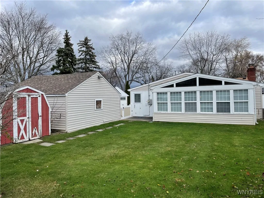106 Avon Road, Tonawanda-town, New York 14150, Tonawanda, New York 14150, 2 Bedrooms Bedrooms, 6 Rooms Rooms,2 BathroomsBathrooms,Residential,Closed,106 Avon Road, Tonawanda-town, New York 14150,0,B1579231