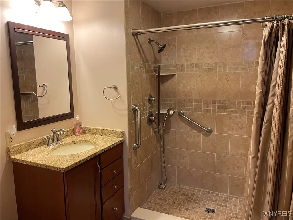 106 Avon Road, Tonawanda-town, New York 14150, Tonawanda, New York 14150, 2 Bedrooms Bedrooms, 6 Rooms Rooms,2 BathroomsBathrooms,Residential,Closed,106 Avon Road, Tonawanda-town, New York 14150,0,B1579231