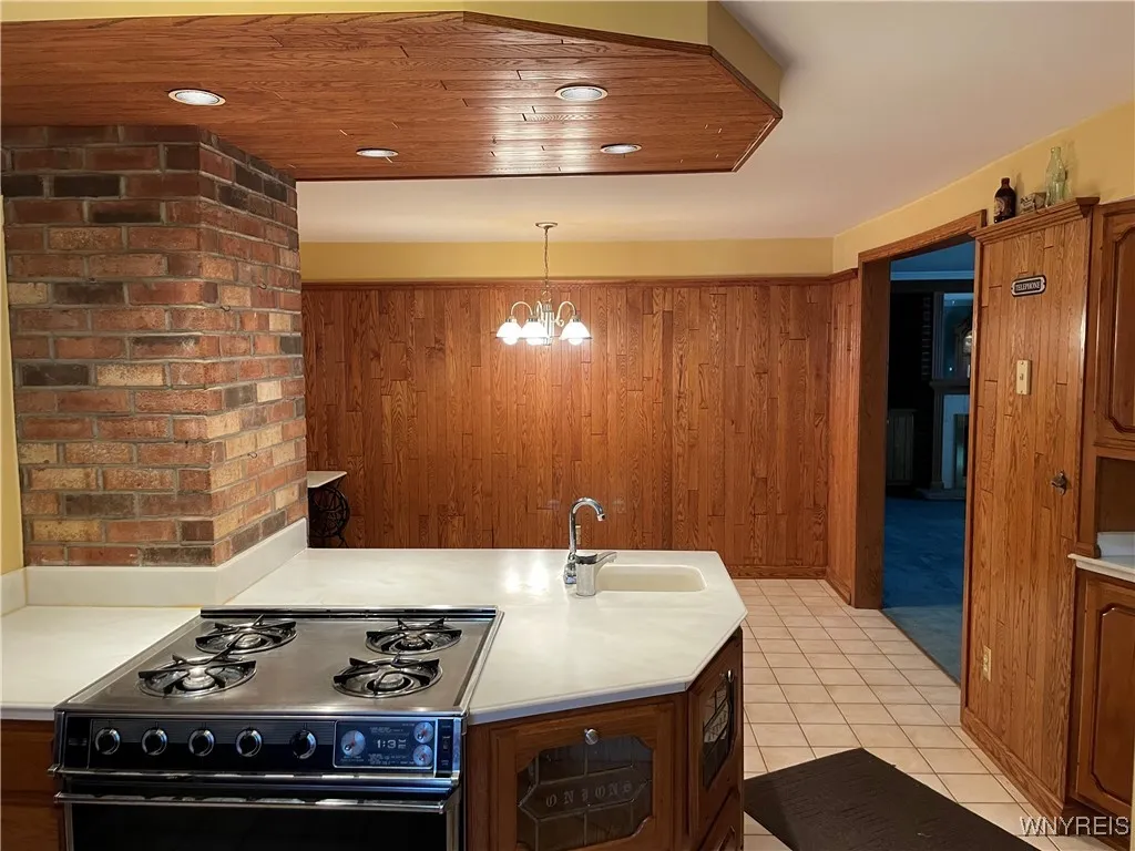 106 Avon Road, Tonawanda-town, New York 14150, Tonawanda, New York 14150, 2 Bedrooms Bedrooms, 6 Rooms Rooms,2 BathroomsBathrooms,Residential,Closed,106 Avon Road, Tonawanda-town, New York 14150,0,B1579231