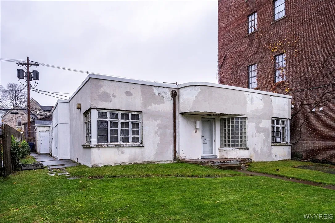 13 Park Street, Buffalo, New York 14201, Buffalo, New York 14201, 1 Bedroom Bedrooms, 3 Rooms Rooms,1 BathroomBathrooms,Residential,Closed,13 Park Street, Buffalo, New York 14201,0,B1578393