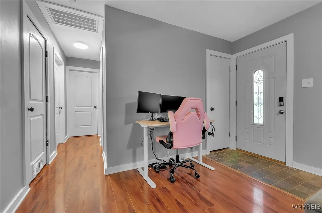 1627 Broadway, Grand Island, New York 14072, Grand Island, New York 14072, 2 Bedrooms Bedrooms, 5 Rooms Rooms,1 BathroomBathrooms,Residential,Closed,1627 Broadway, Grand Island, New York 14072,0,B1579472