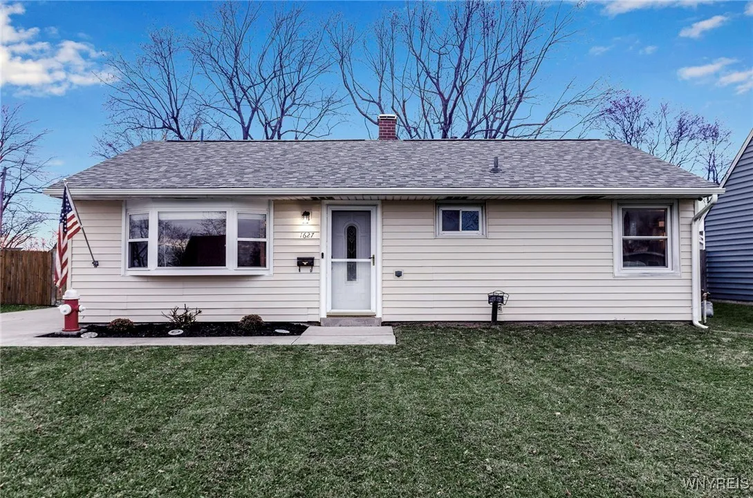 1627 Broadway, Grand Island, New York 14072, Grand Island, New York 14072, 2 Bedrooms Bedrooms, 5 Rooms Rooms,1 BathroomBathrooms,Residential,Closed,1627 Broadway, Grand Island, New York 14072,0,B1579472