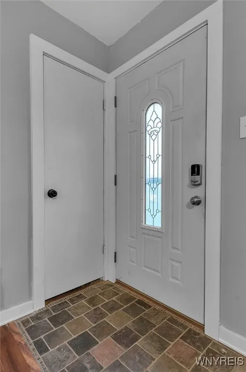 1627 Broadway, Grand Island, New York 14072, Grand Island, New York 14072, 2 Bedrooms Bedrooms, 5 Rooms Rooms,1 BathroomBathrooms,Residential,Closed,1627 Broadway, Grand Island, New York 14072,0,B1579472