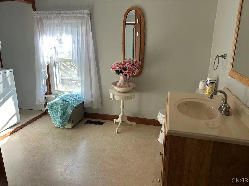 7180 Glur Road, Verona, New York 13440, Verona, New York 13440, 7 Bedroom Bedrooms, ,2 BathroomBathrooms,Residential,For Sale,7180 Glur Road, Verona, New York 13440,0,S1579500