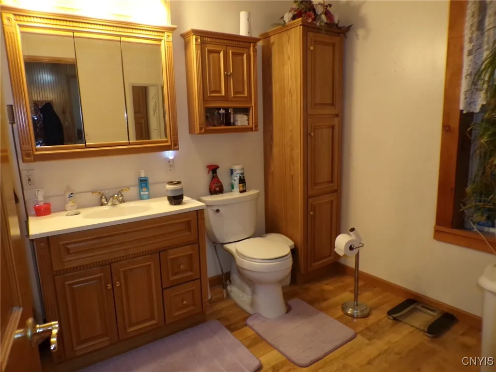 two story unit full bath